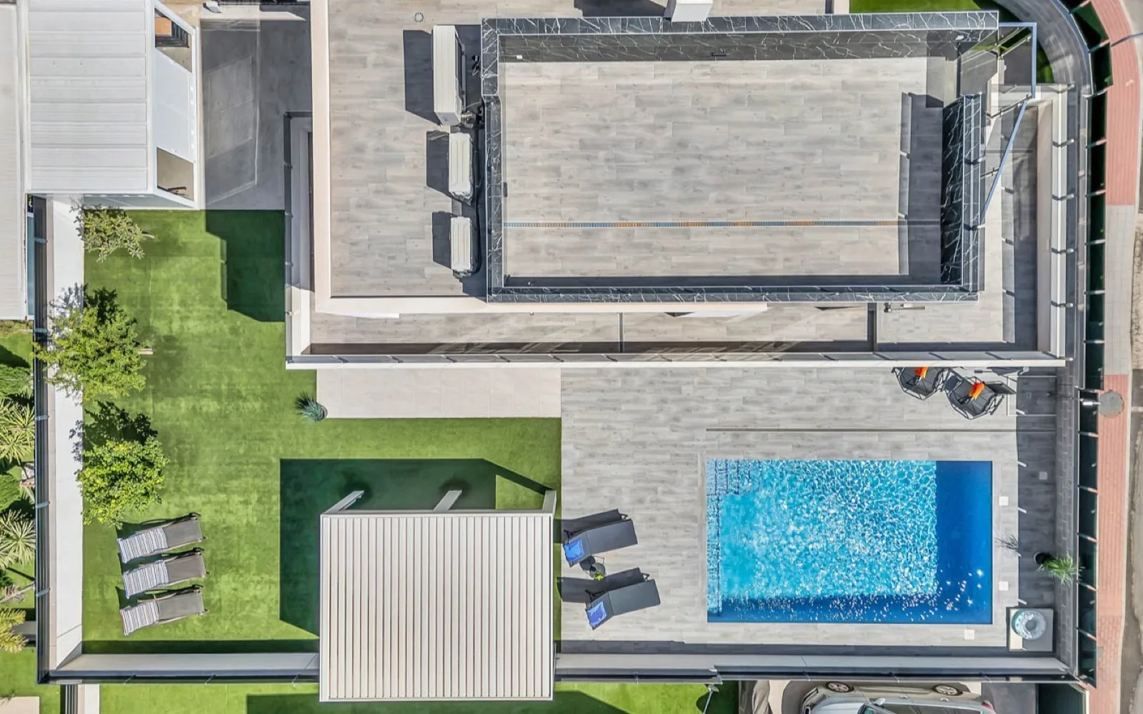 Top-down drone view of a property on the Costa Blanca